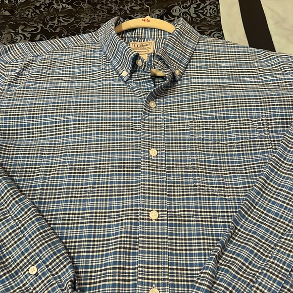 L.L. Bean Men's Blue and White Plaid Shirt, very nice. Size large - Picture 7 of 8